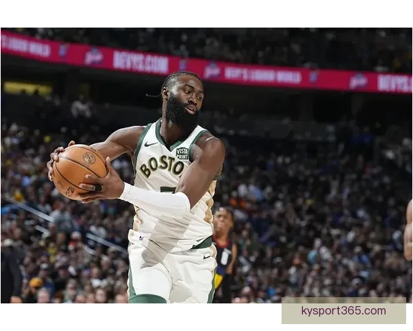 老鹰34分大胜篮网 杰伦历史第4人克洛尼被驱逐麦科勒姆25分7助